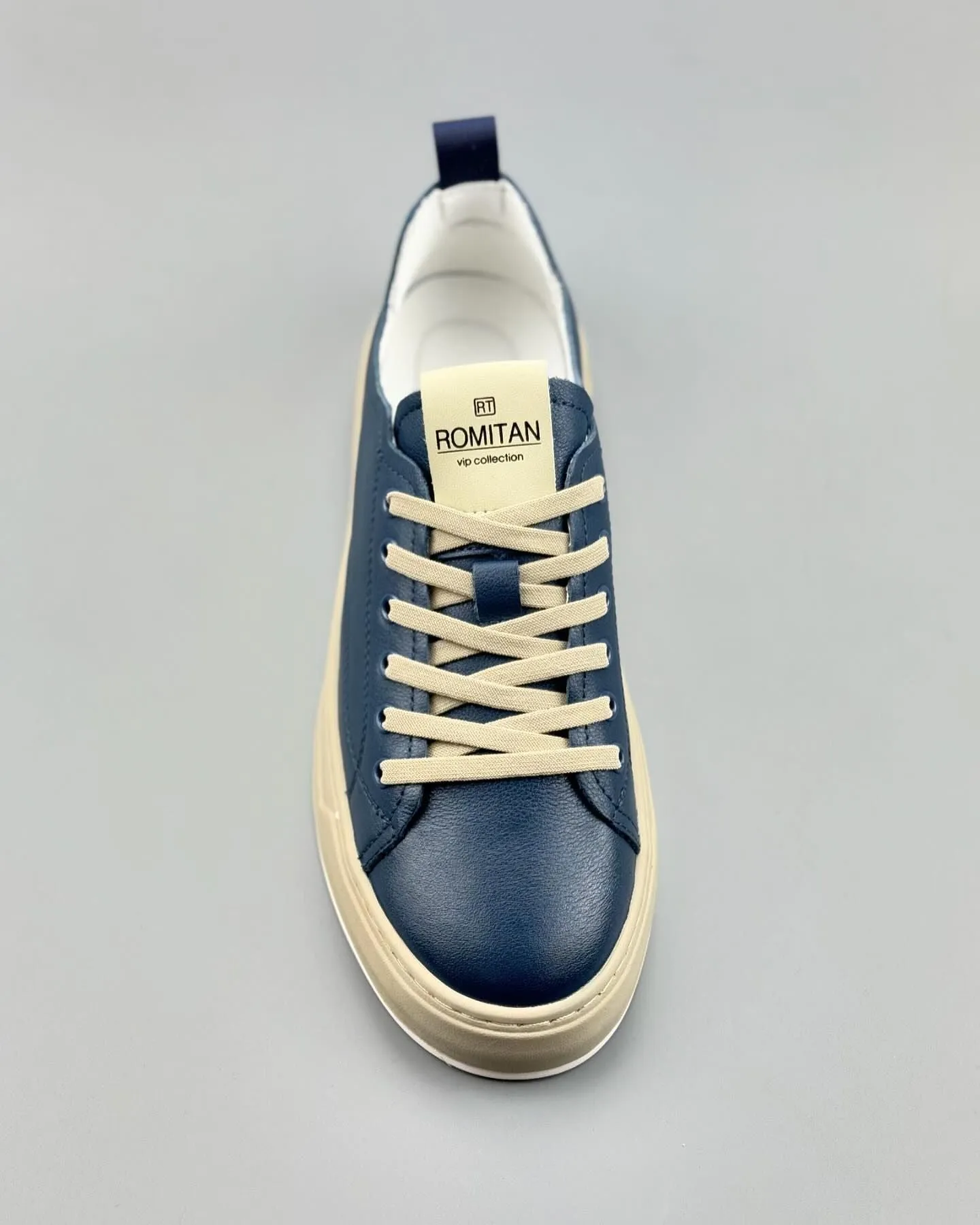 Blue casual leather sneakers