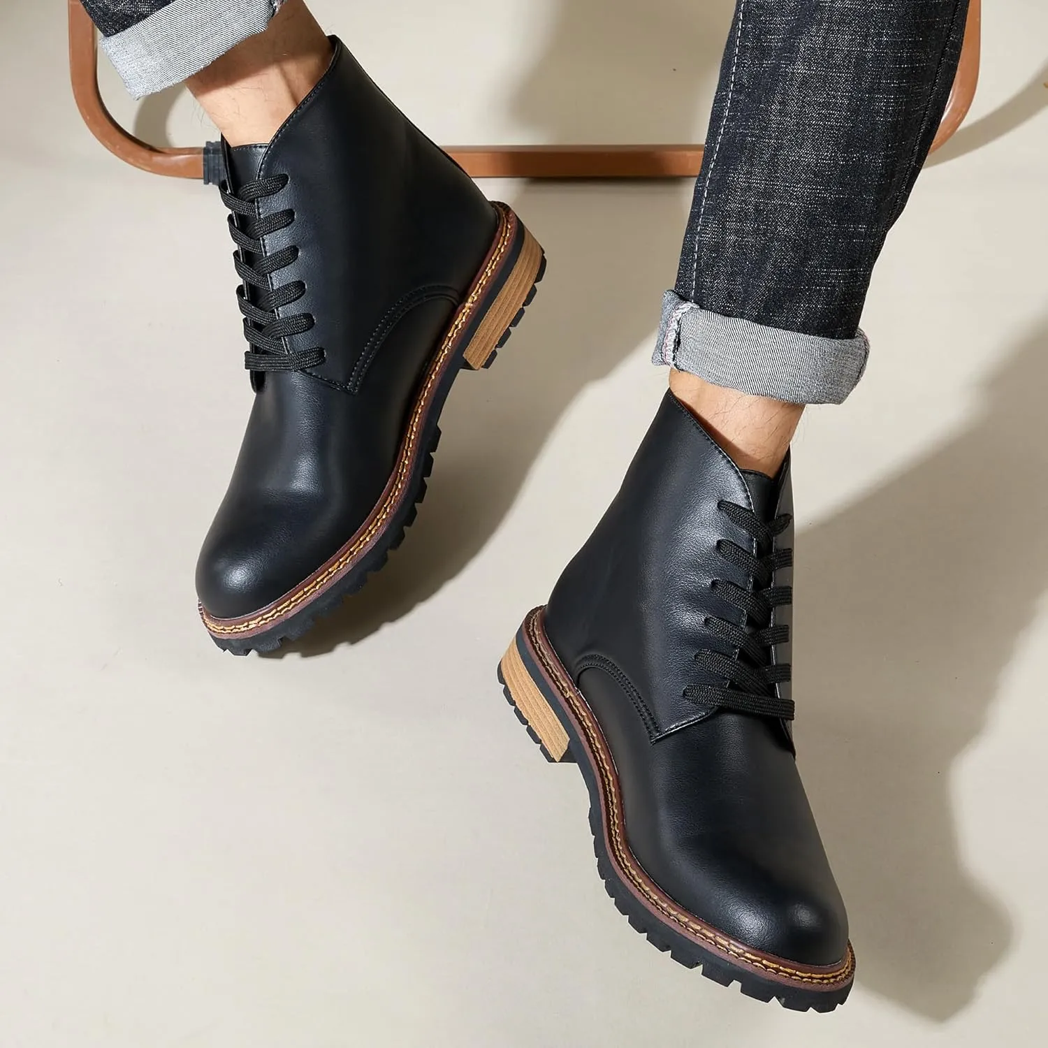 Men's Black High Top Lace Up Cycling Boots Wear-Resistant And Durable Tactical Boots Outdoor Comfort Anti Slip Mountain Walking Boots High Protection Chukka Boots Classic Casual Denim Boots