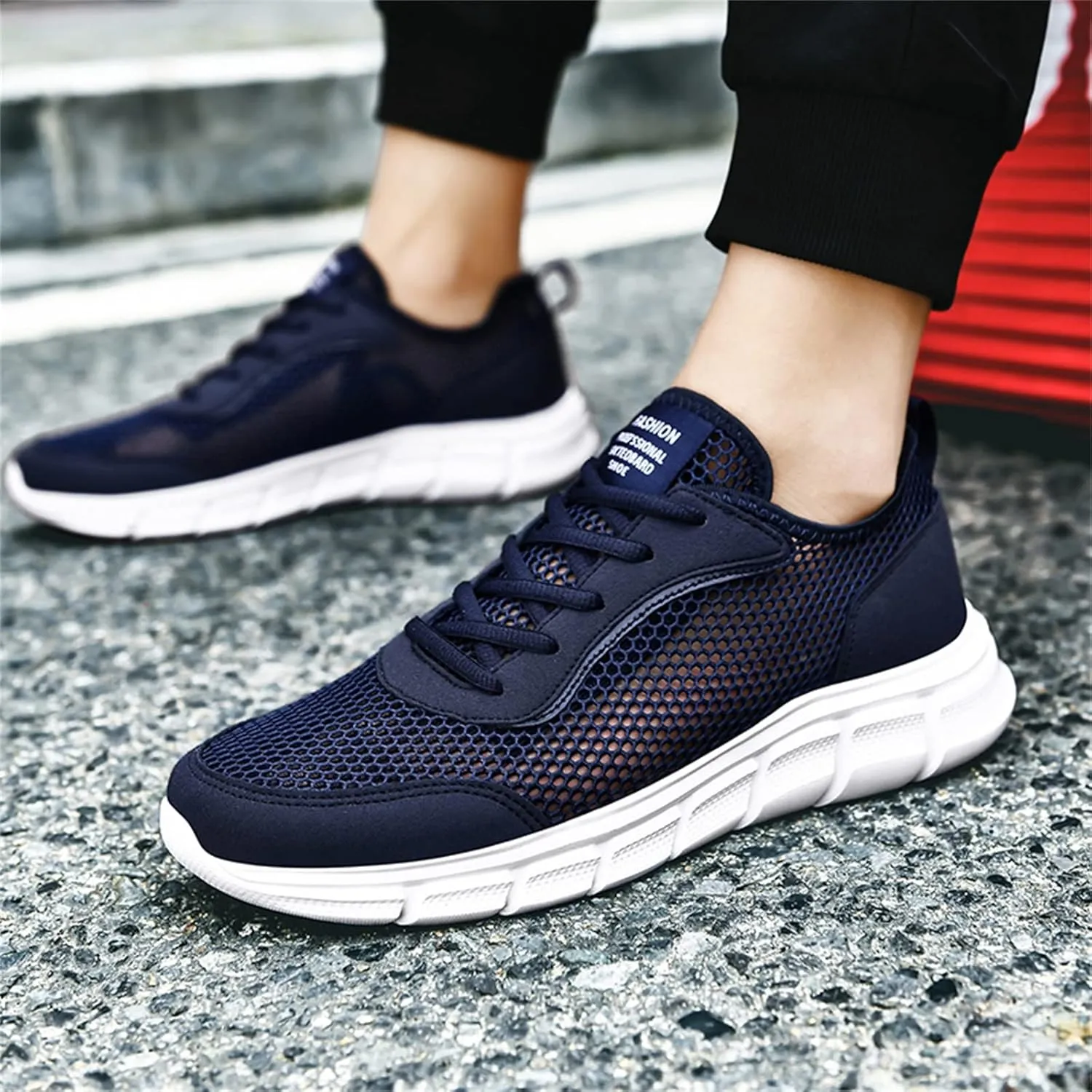 Men's Breathable Barefoot Shoes Breathable and Light Outdoor Comfy Walking Shoe Business Casual Versatile Shoes