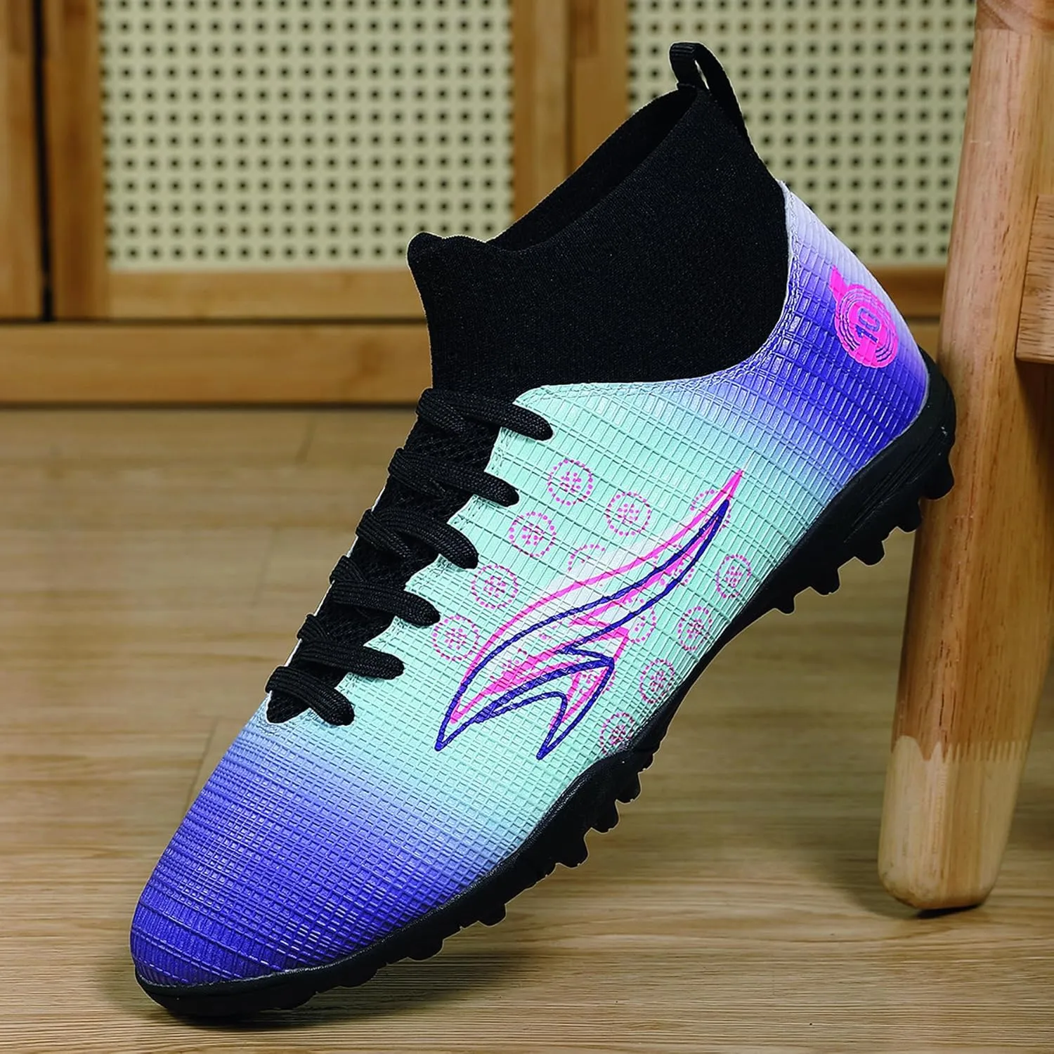 Men's high top Football Shoes, Lightweight Training Five-a-Side Soccer Shoes