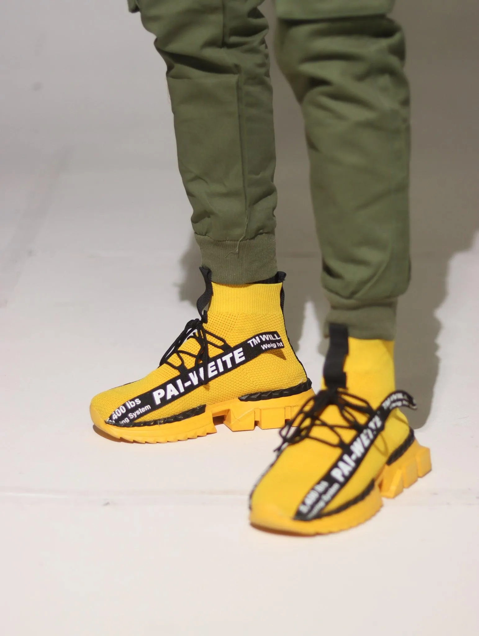 Men's Outdoor Flashy Walking High Top Sneakers