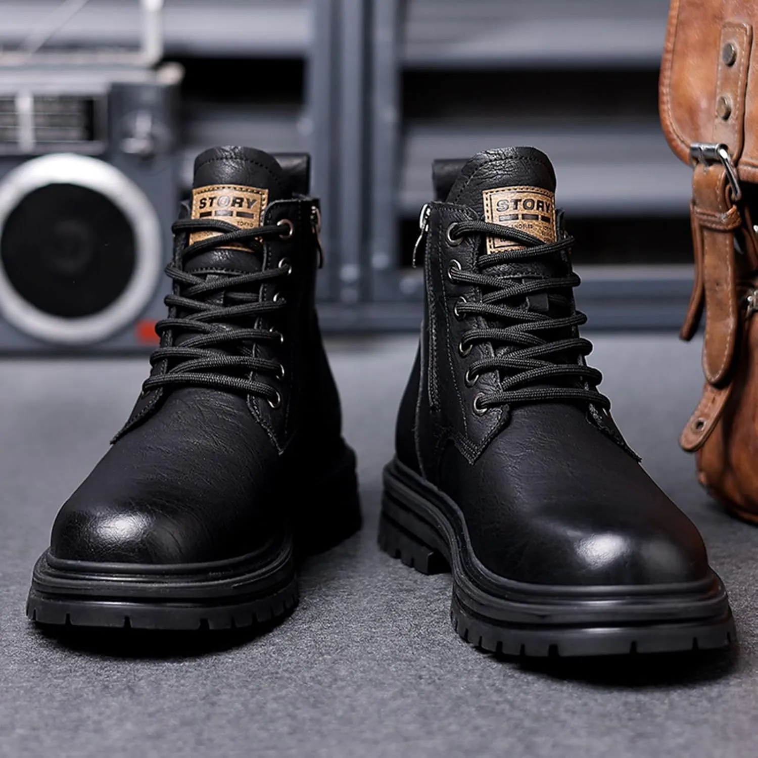 Men's Vintage Leather Lace-up Ankle Boots with Side Zip Fashionable Round Toe Plus Fleece Combat Boots Casual Non-slip Outdoor Hiking Motorcycle Boots