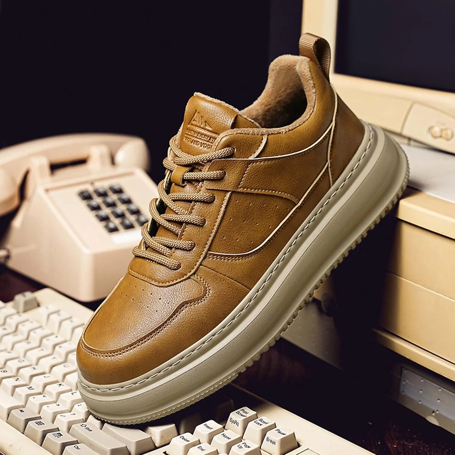 Men's Winter Skateboarding Shoes - Fashionable Casual Shoes - Velvet Warm Walking Shoes - Breathable Running Shoes Outdoor Sports Shoes