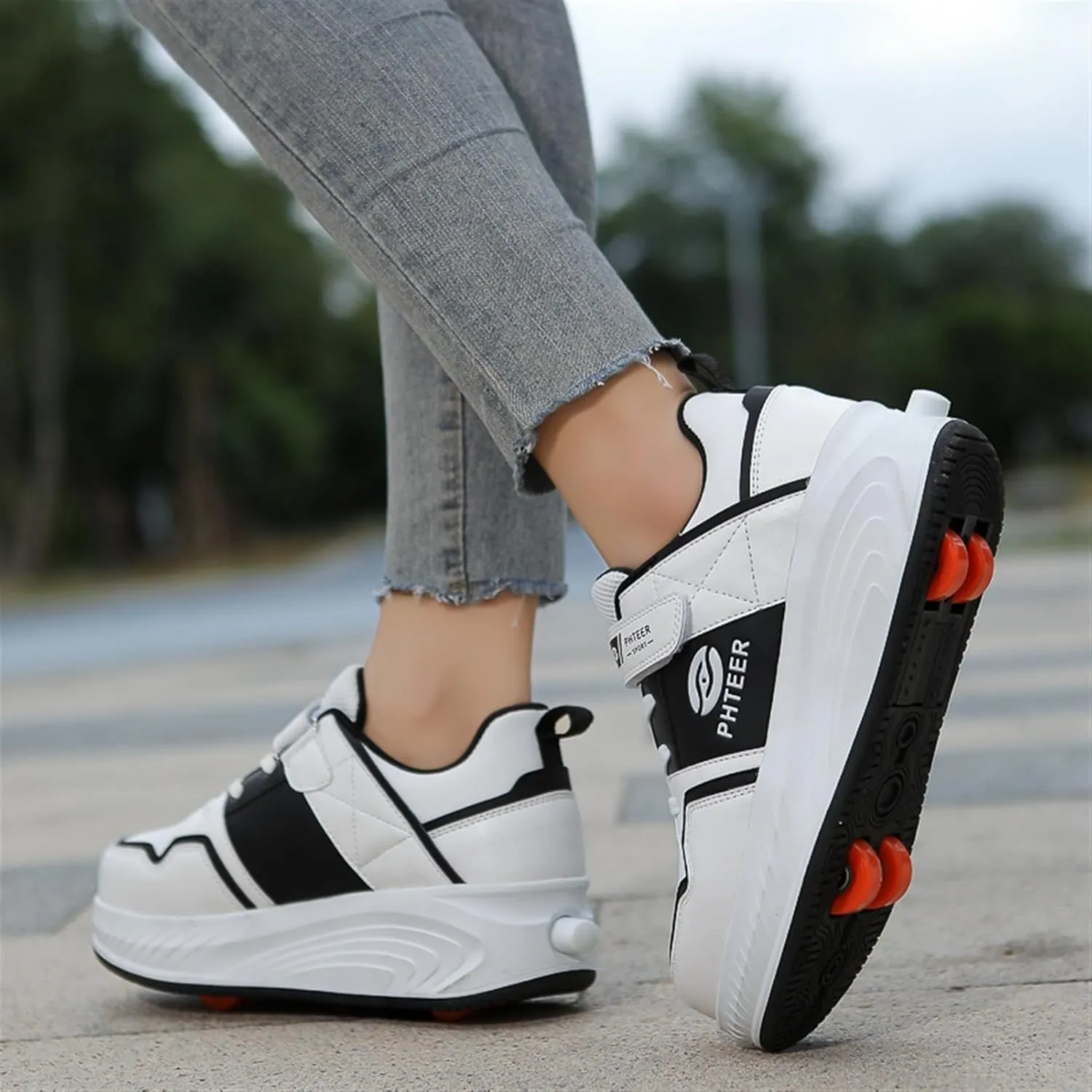 Outdoor Roller Skate Shoes for Kids, Parkour Roller Shoes with 4-Wheel & 2-Wheel Modes, Transformable Sneaker Skates for Boys, Versatile Roller Skating Footwear