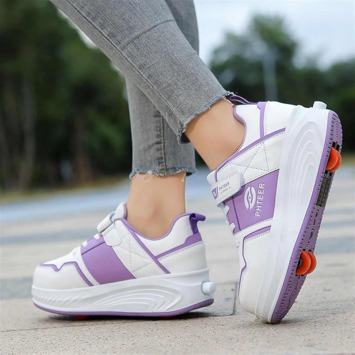 Outdoor Roller Skate Shoes for Kids, Parkour Roller Shoes with 4-Wheel & 2-Wheel Modes, Transformable Sneaker Skates for Boys, Versatile Roller Skating Footwear