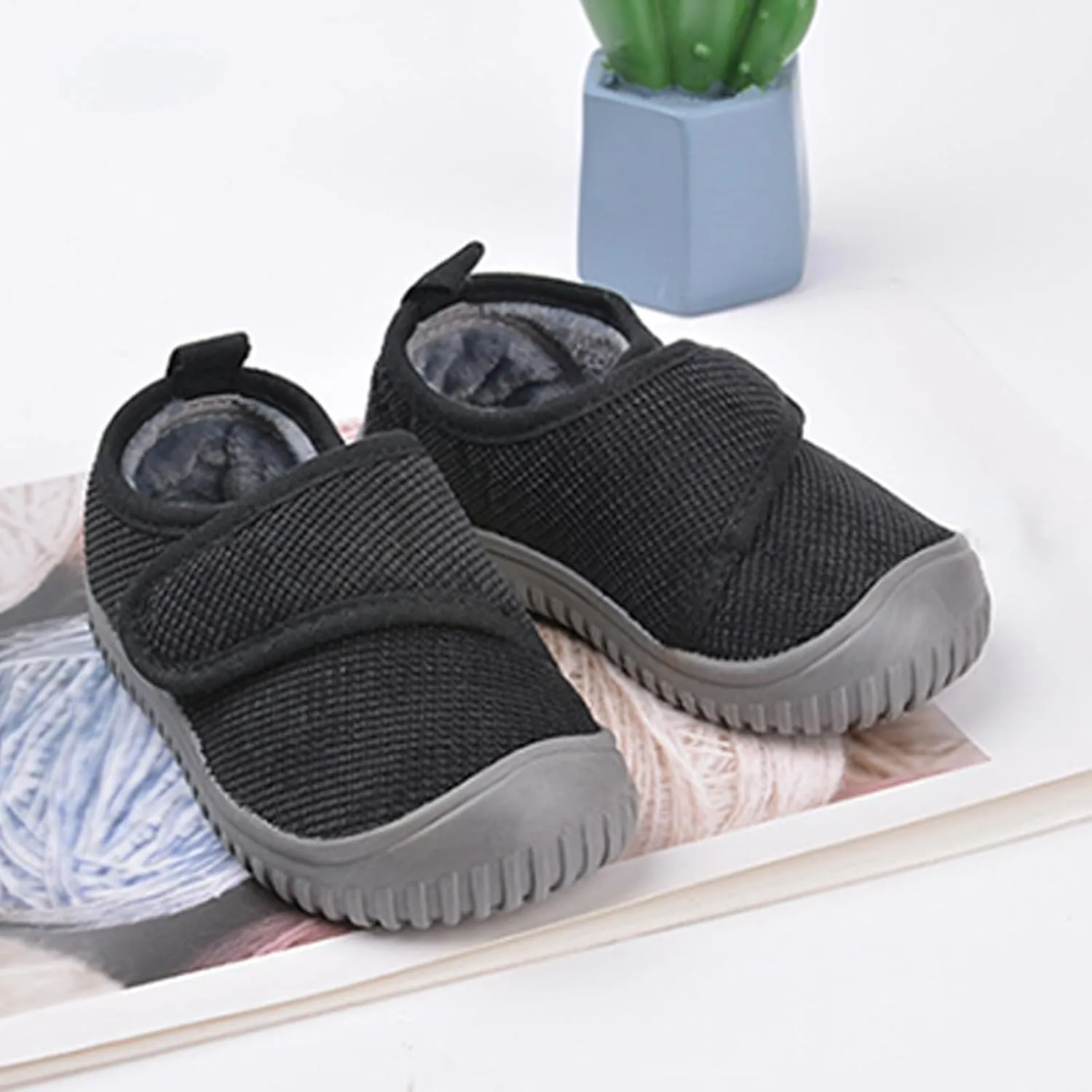 Toddler Barefoot Shoes Kids Breathable Sneakers Soft Slip On Tennis Shoes Girls Boys Breathable Walking Footwear